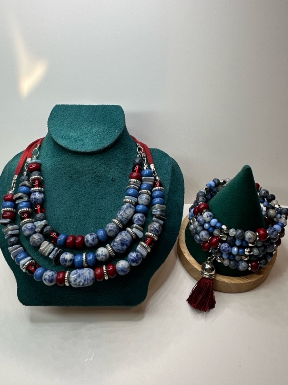 Cato Multi Strand Necklace Bracelet Set Sodalite Shell Red Leather 4th Of July - Picture 13 of 13